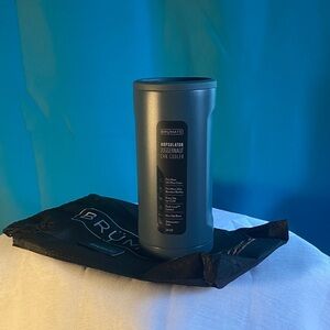 BrüMate Hopsulator Juggernaut Can Cooler - Sleek Gray